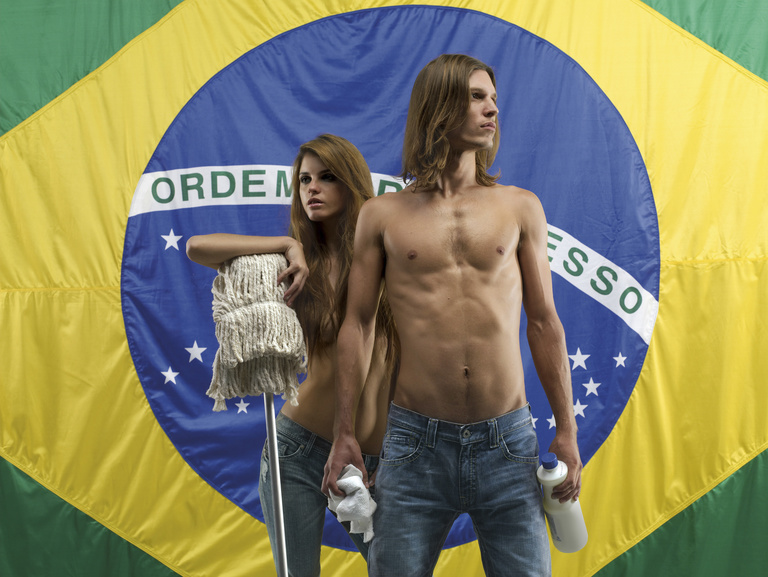 Laurent Seroussi - couple drapeau.jpg