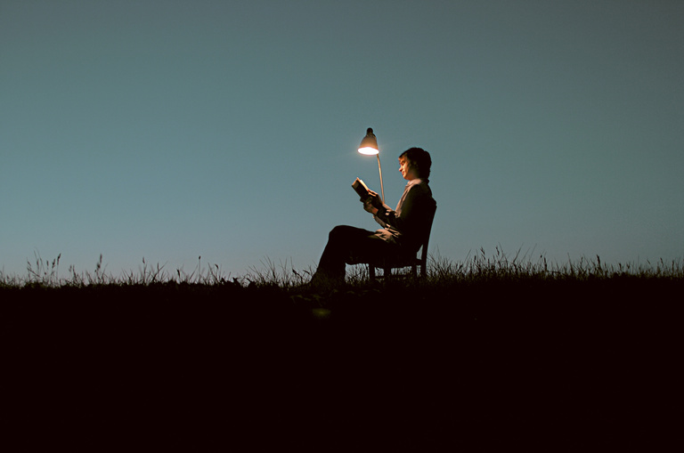 Laurent Seroussi - chaise la nuit grise.jpg