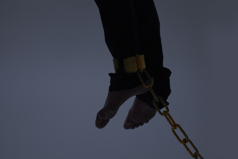 Laurent Seroussi - gold chain detail 3.jpg