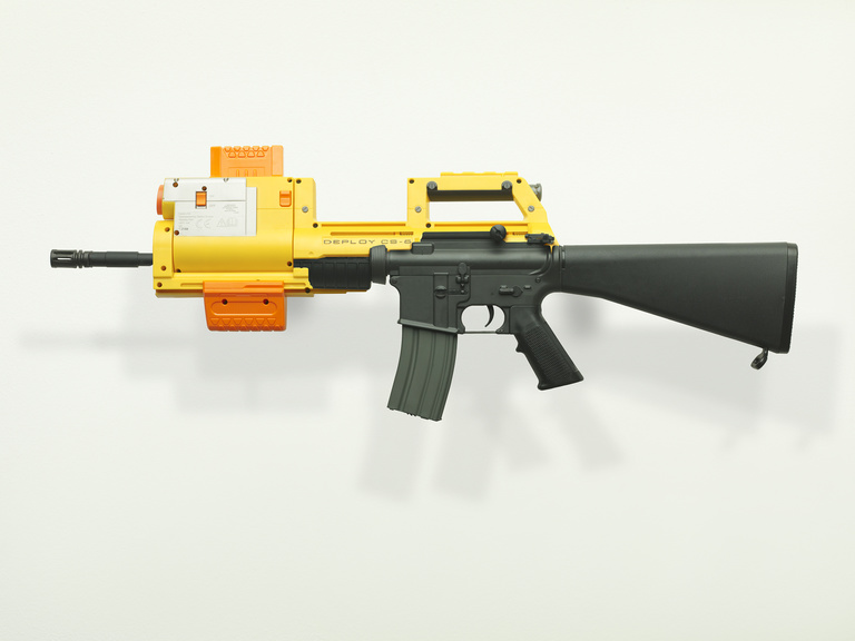 Laurent Seroussi - M16-fusil jaune 1.jpg