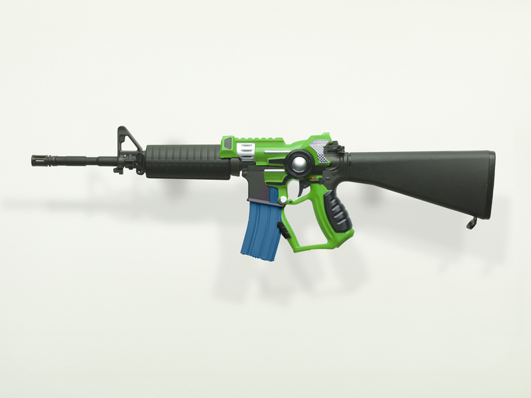 Laurent Seroussi - M16-pistolet vert bleu.jpg