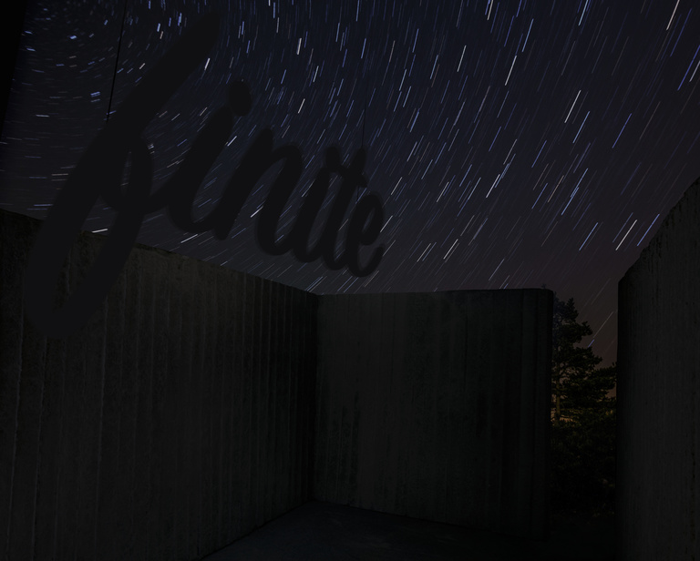 Laurent Seroussi - FINITE BETON CLOSE UP HAUT étoiles.jpg